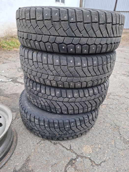 Комплект зимних колес