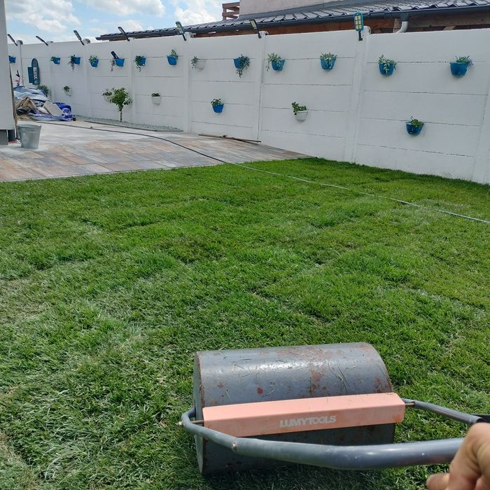 Echipa constructori exterioare și interioare