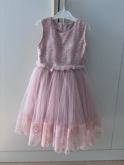 Нарядное платье для девочки