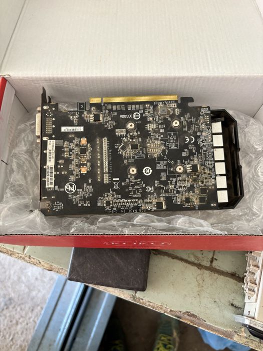 Видео карта RX560 4gb
