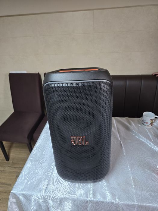 Vând boxa jbl 120