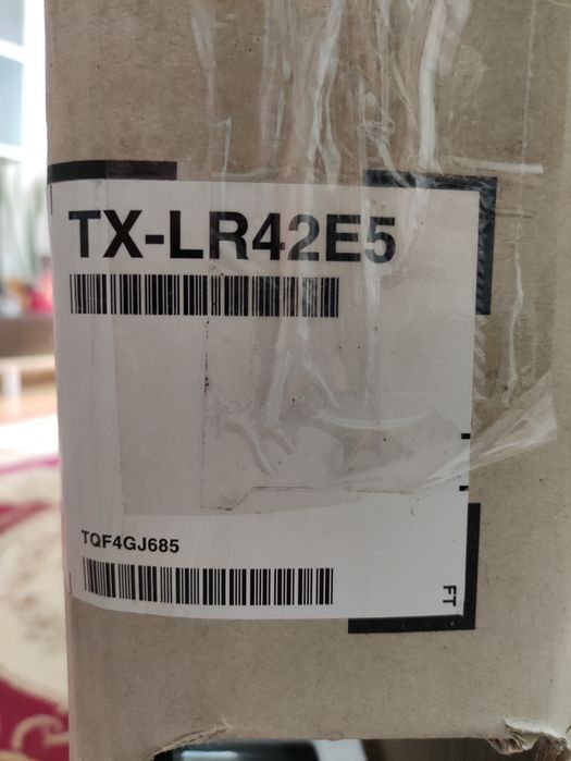 Телевизор Panasonic 42 диагональ