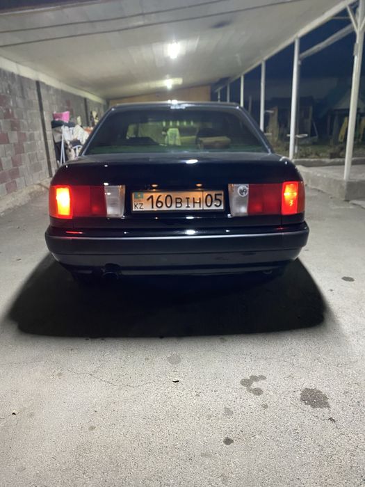 Ауди 100 с4 1992г