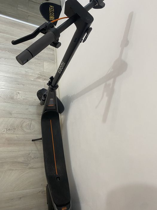 Vand trotineta xiaomi 6 noua