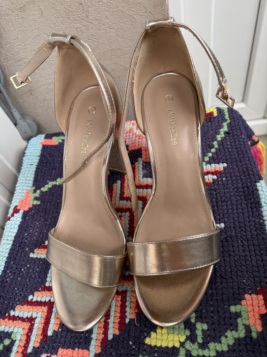 Sandale femei DeeZee