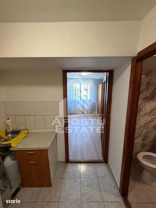 Garsoniera de vanzare renovata, etaj 3, zona Buziasului, Timisoara — fotografia 3
