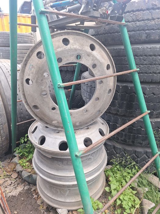 продам диски 22.5