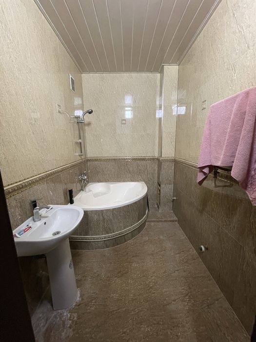 Uy sotiladi kvartira Termiz shaxarda 3/3/4 106 m2