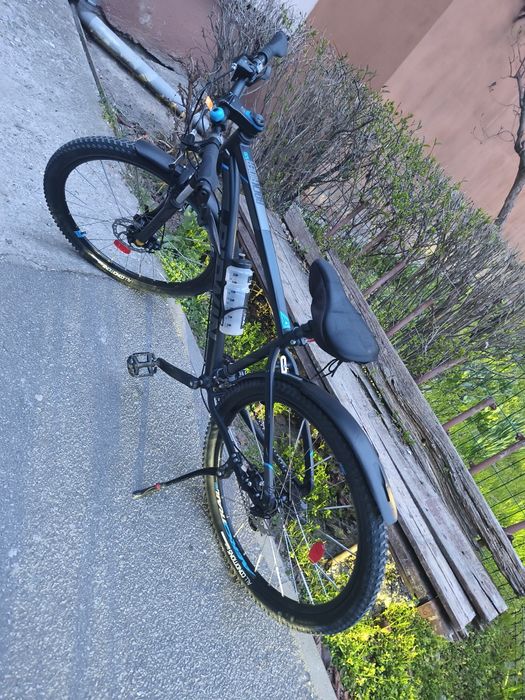 Vând Bicicleta  impecabilă