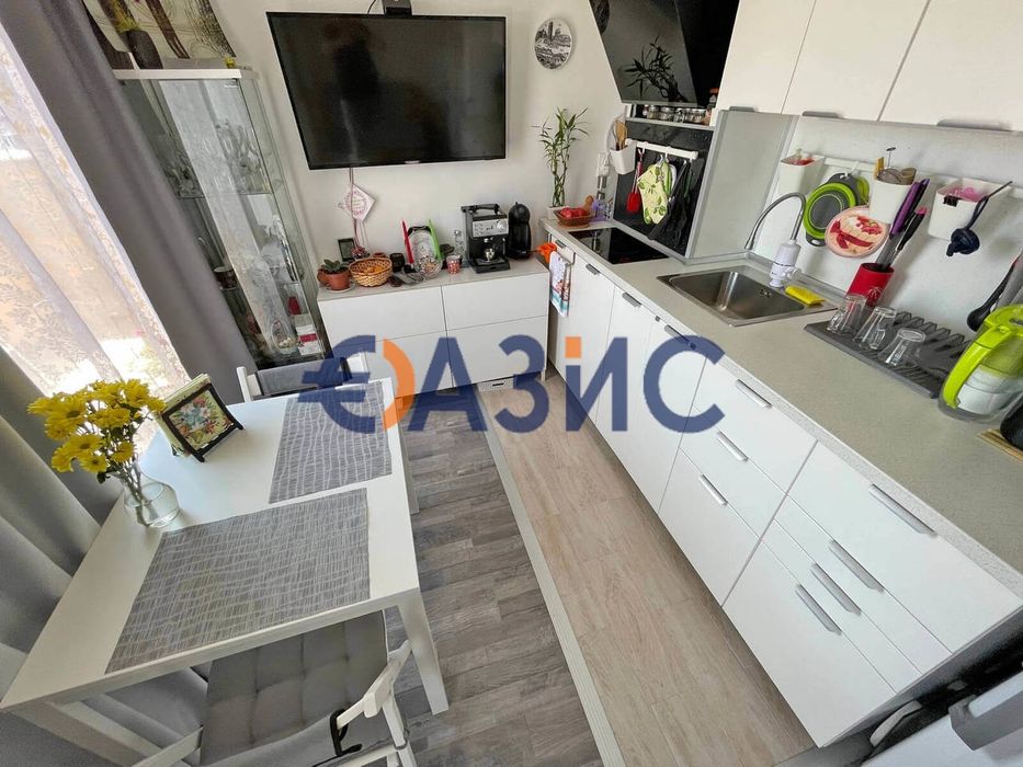 Продава се Двустаен апартамент в к.к. Слънчев бряг - 60 кв.м за 1167 €/кв.м - Снимка #4
