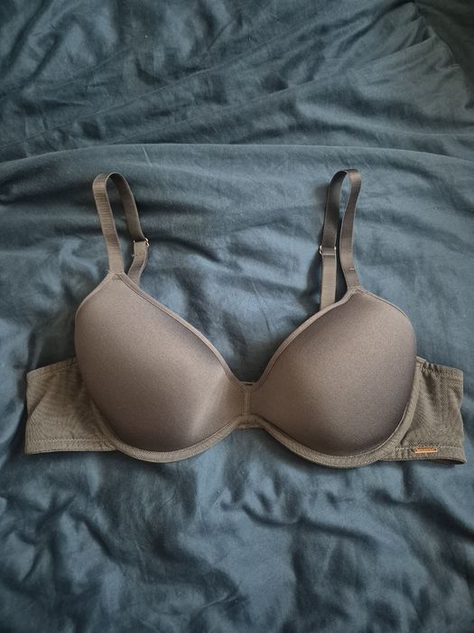 Тъмен сутиен Astratex