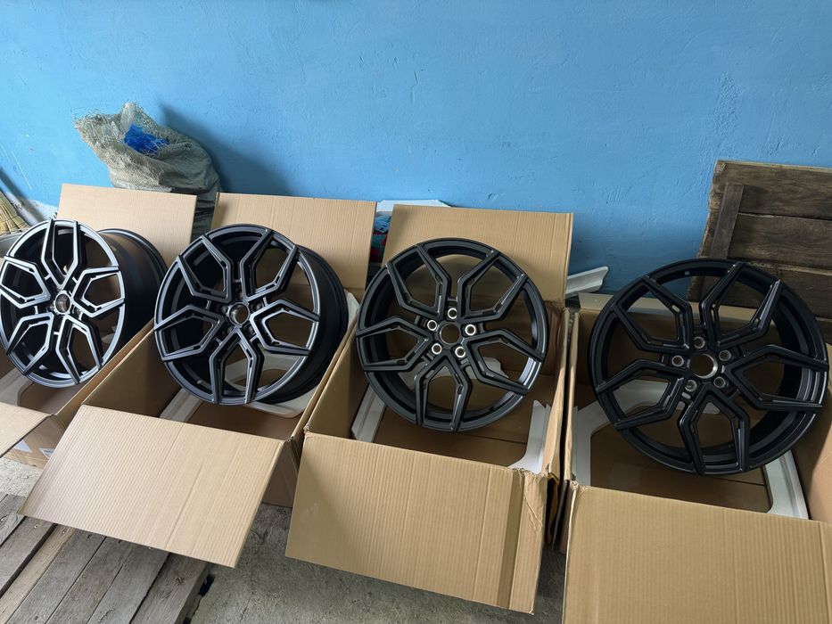 Продам новые кованные диски 19 размер