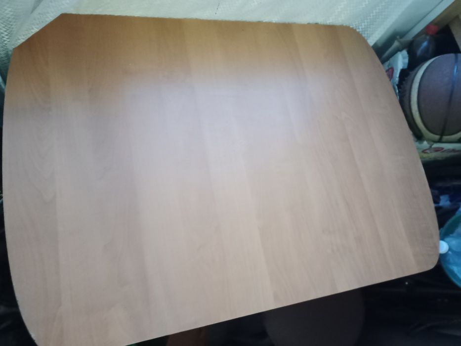 Стол для кухни не большой