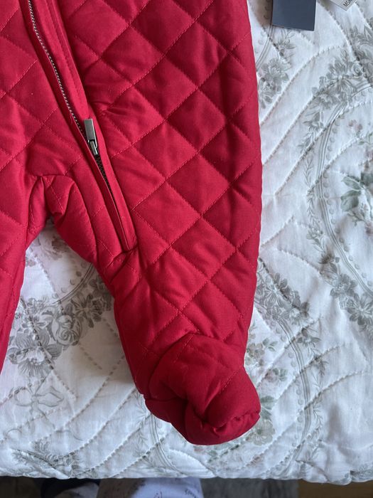 Продавам екскимос за зима наTommy Hilfiger