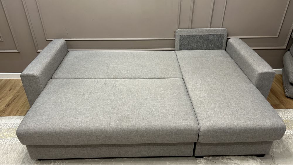 Продам диван Торг уместен