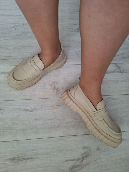 Pantofi loafer mocasini