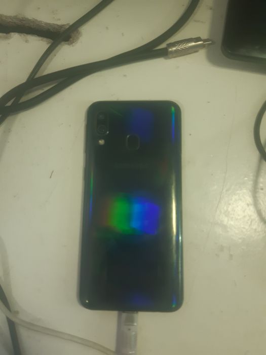 Samsung A40 sotilodi