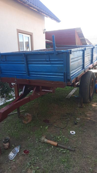 Vand remorci italiene basculabile