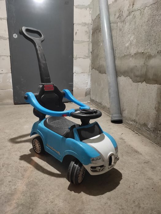 машинка детская.