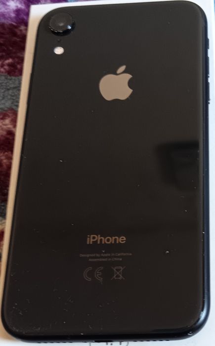 Продавам iphone 8.