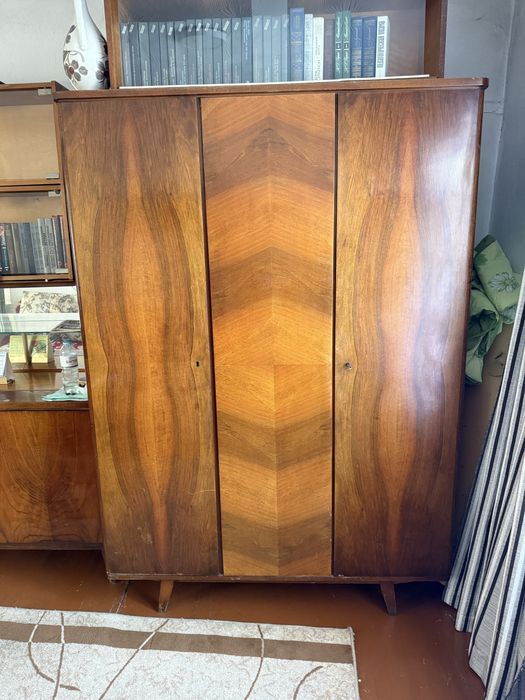 Шифоньер винтаж дерево