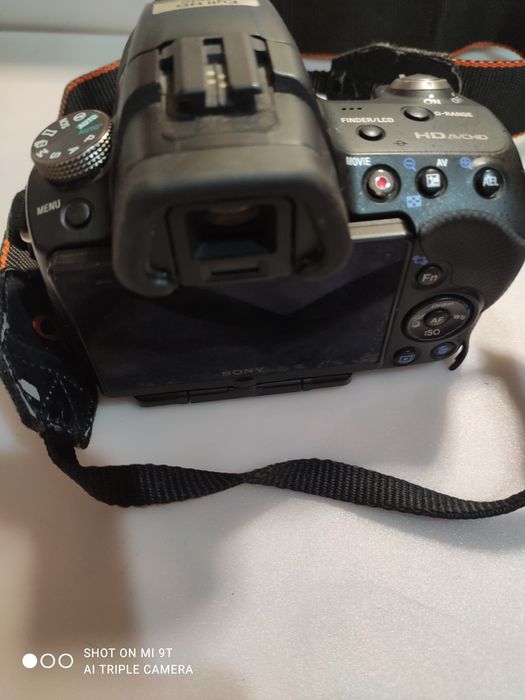 Продам фотоаппарат sony