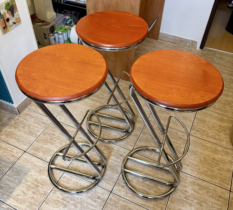 Scaune bar in stare impecabile