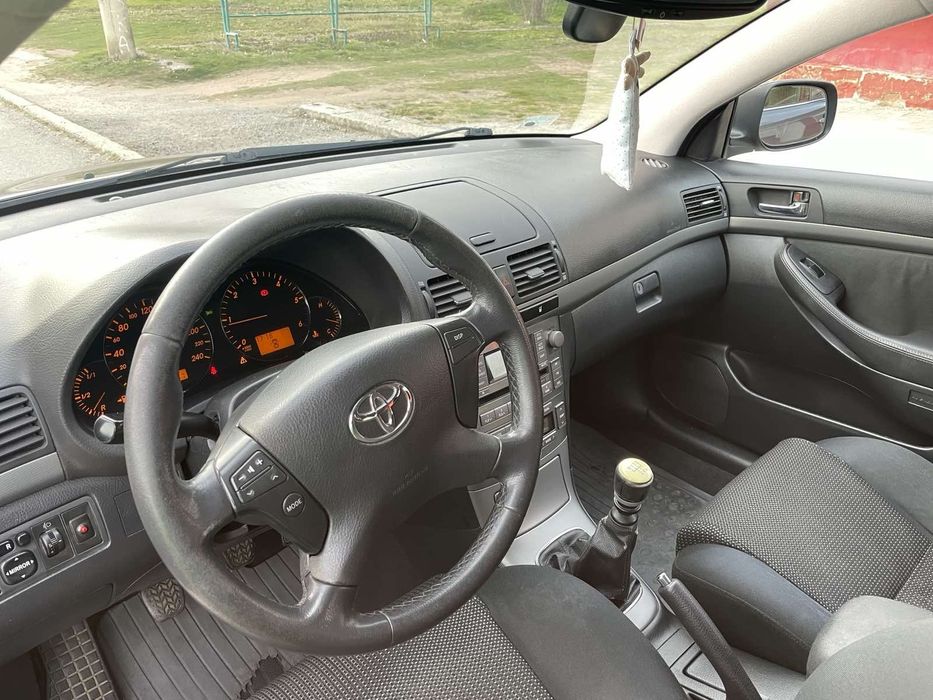 Toyota Avensis 2.0 D4D 126 T25 2007