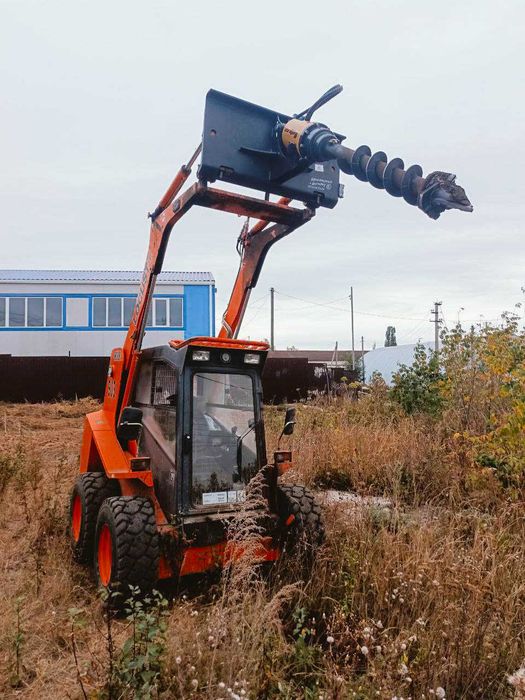 Гидровращатель (ямобур) Delta RD5 на мини-погрузчик JCB SSL 175