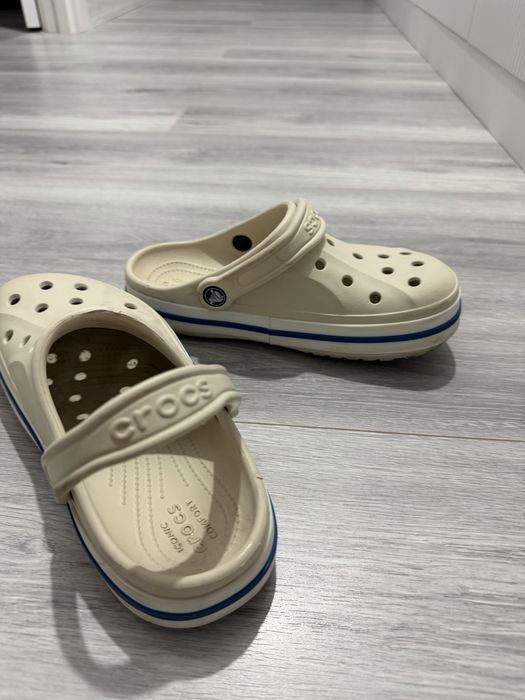 Кроксы продам crocs продам