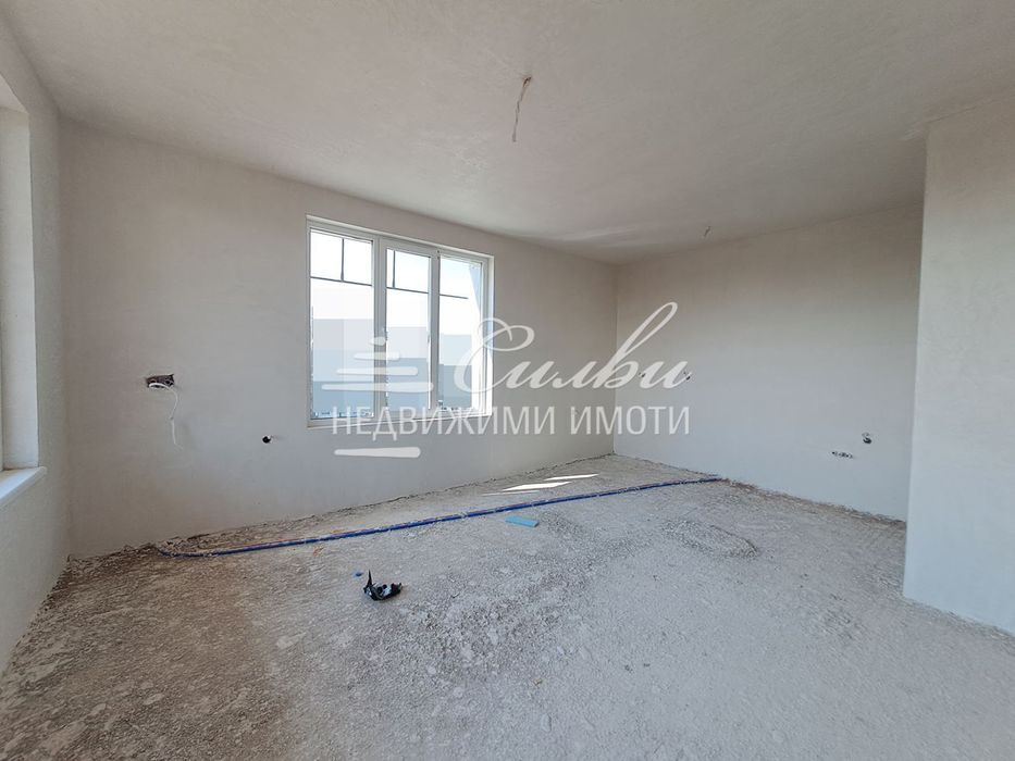 Продава се Тристаен апартамент в Шумен, Тракия - 90 кв.м за 689 €/кв.м - Снимка #3