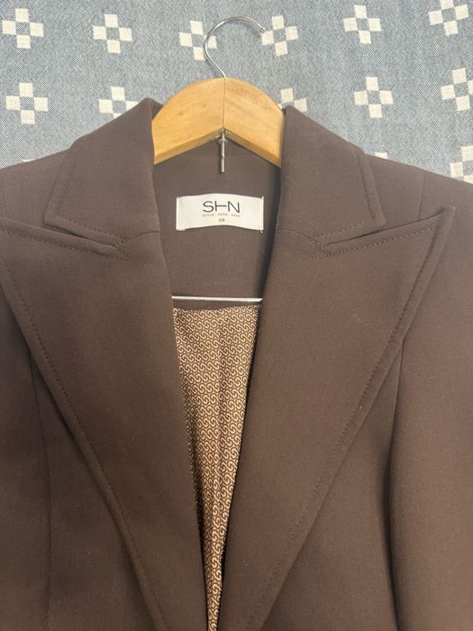 Продаю Офисный костюм