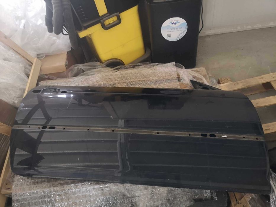 Дясна тъмно синя врата за бмв е46 купе