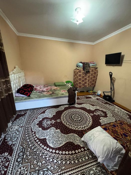 Qorasuvda 3,5 sotix hovli srochna sotiladiiii