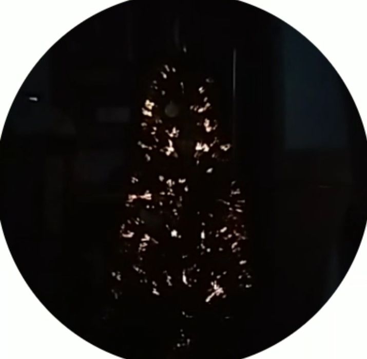 Новогодняя ёлка со встроенной гирляндой