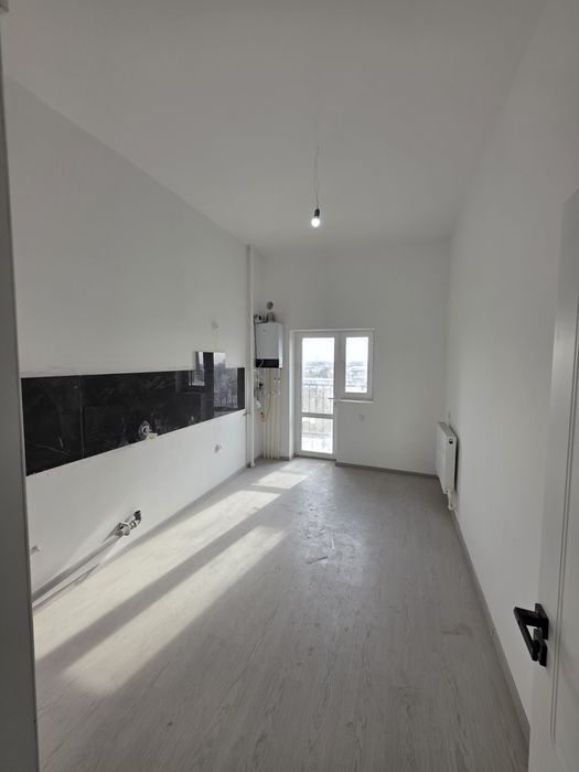 Yangiyol shahar MBG massiv 6 qavat 65.7 lv