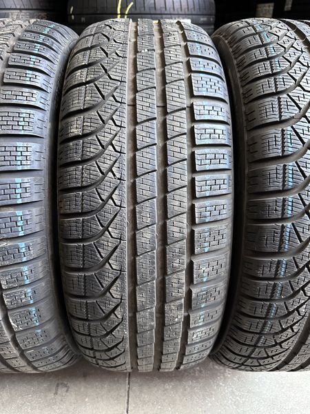 225/55/19 PIRELLI 4бр