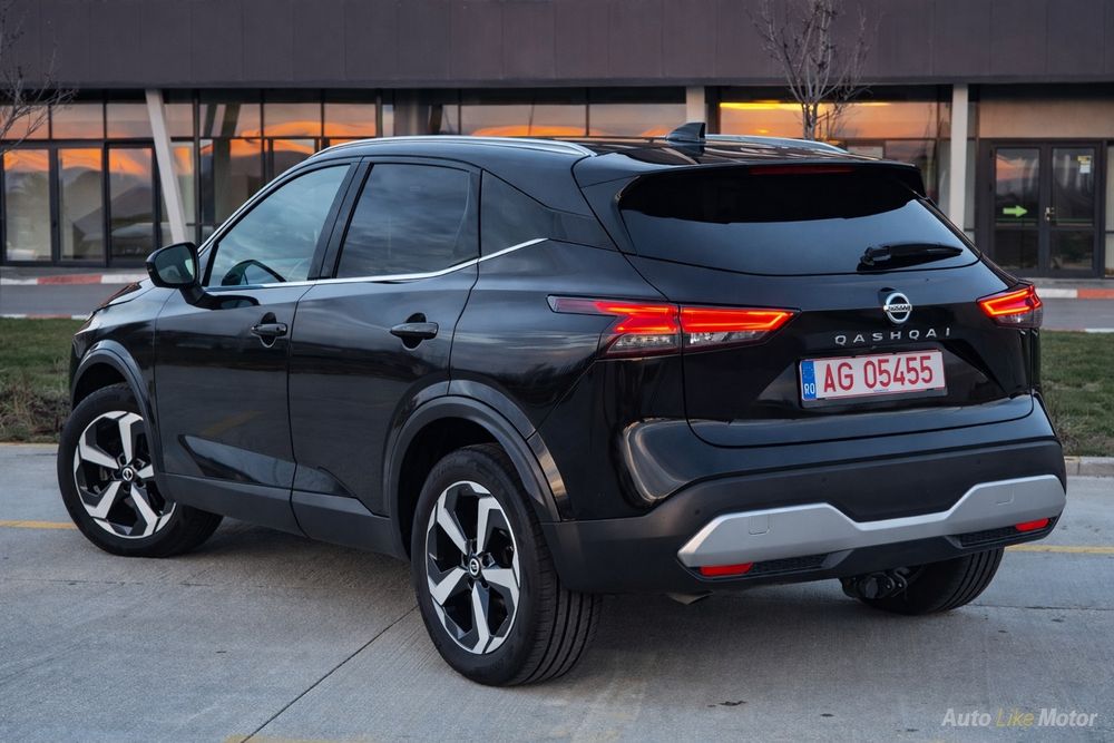 Nissan Qashqai Tecna / 1.3 Benzină Mild Hybrid / Panoramic / Full