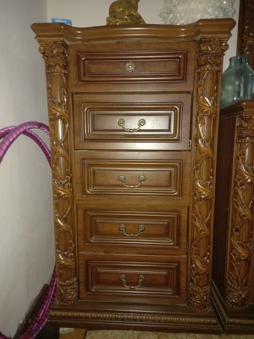 Yotoqxona mebeli sotiladi