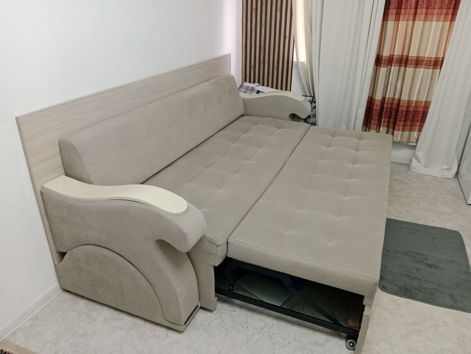 Диван кровать стол три в одном