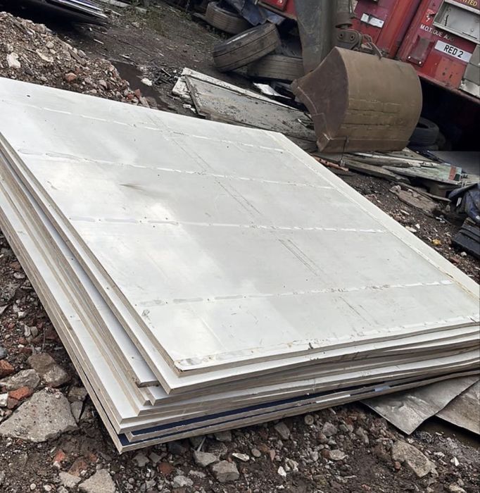 Panouri tego provenite dupa semi-remorci 2x2m