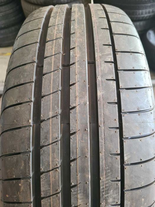 2 anvelope vara Goodyear 245/50/20 - nerulate