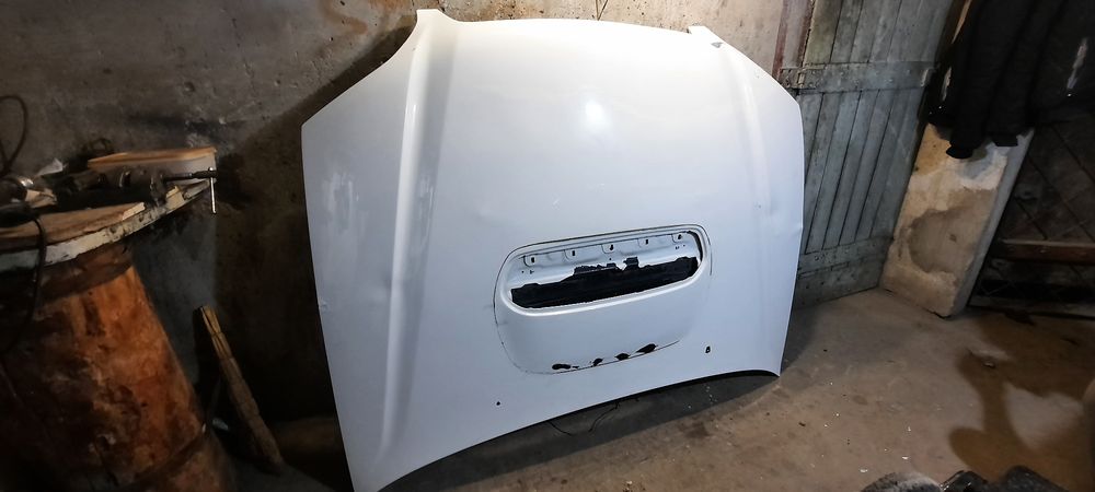 Капот от субару Subaru оригинал