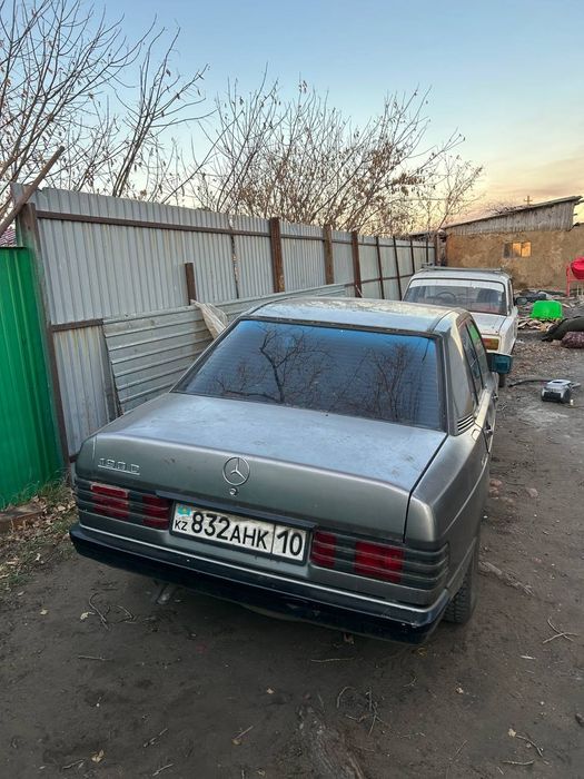 Продам мерседес 190