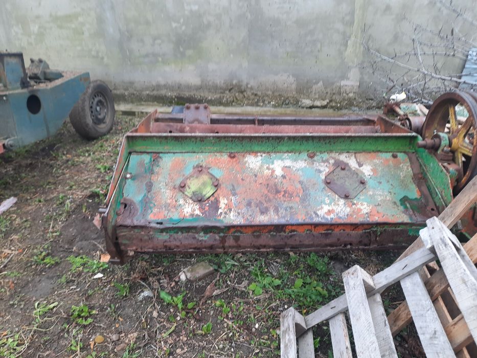 Tocatoare resturi vegetale