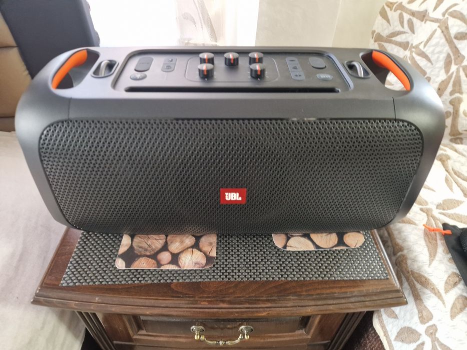 Оригинален JBL Partybox с микрофон и чанта