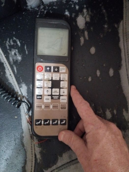 Продам массажное кресло