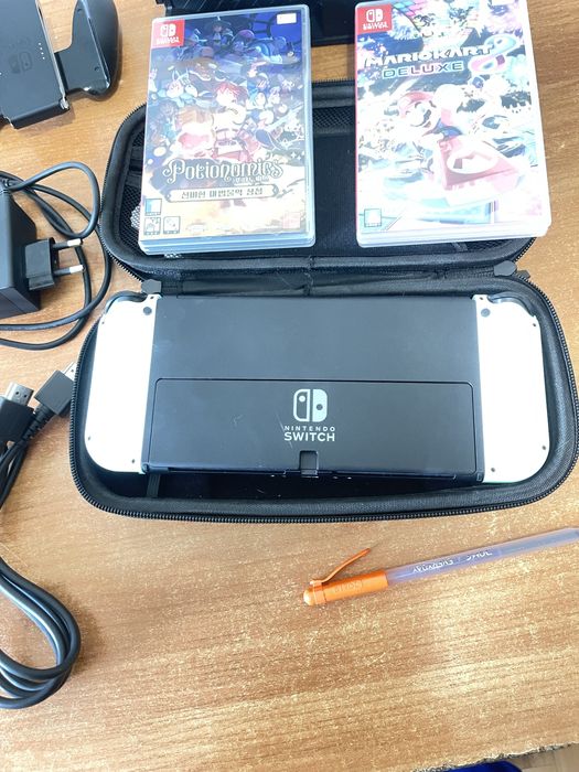 Продам игровую приставку