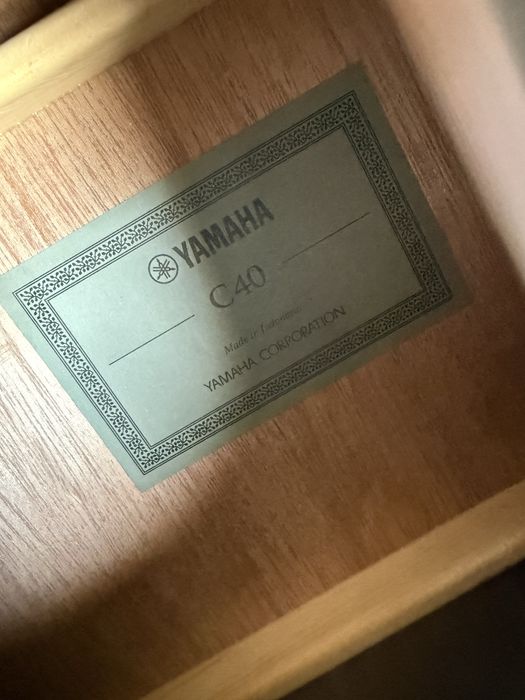 Гитара Yamaha C40