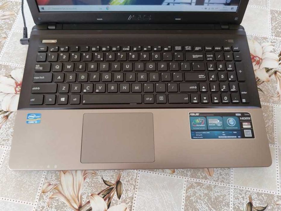 Лаптоп Asus K55A